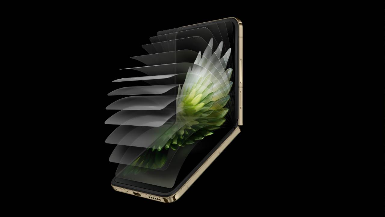 Tecno Phantom V Flip2 Turkiyede satisa cikti