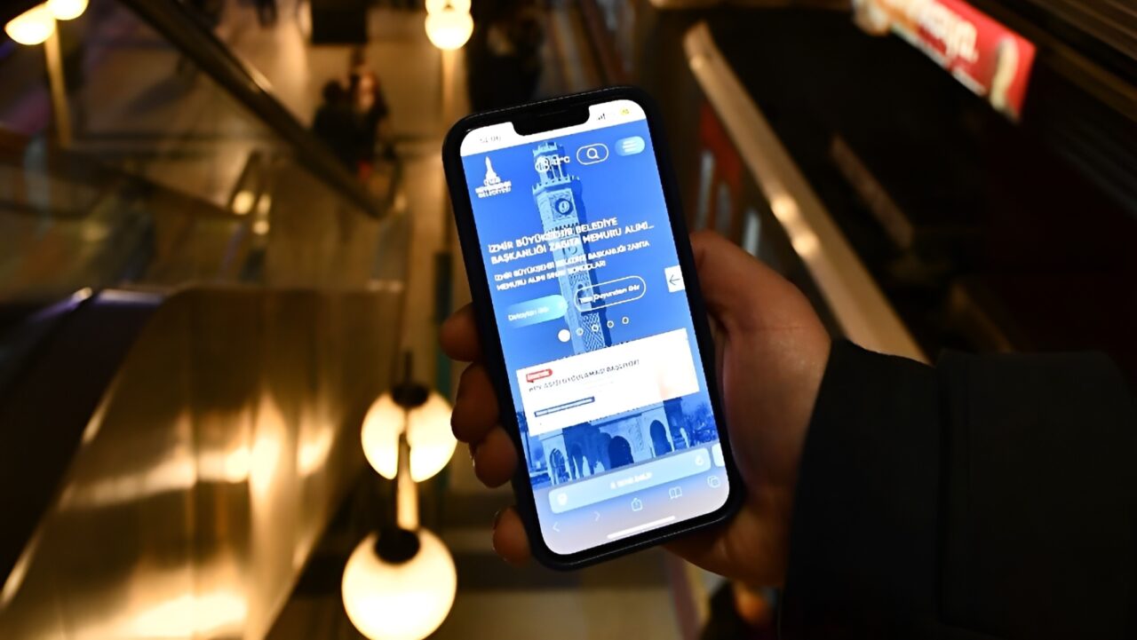 tunelde bile cekecek izmir metrosunda kesintisiz internet e1735763767902