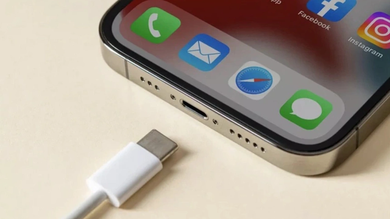 iphone 15 usb c ile android telefonlari sarj edebiliyor2.webp