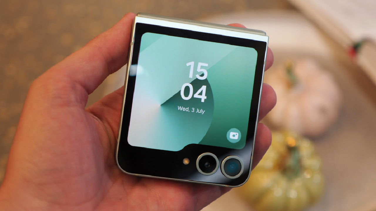Galaxy Z Flip FE 2