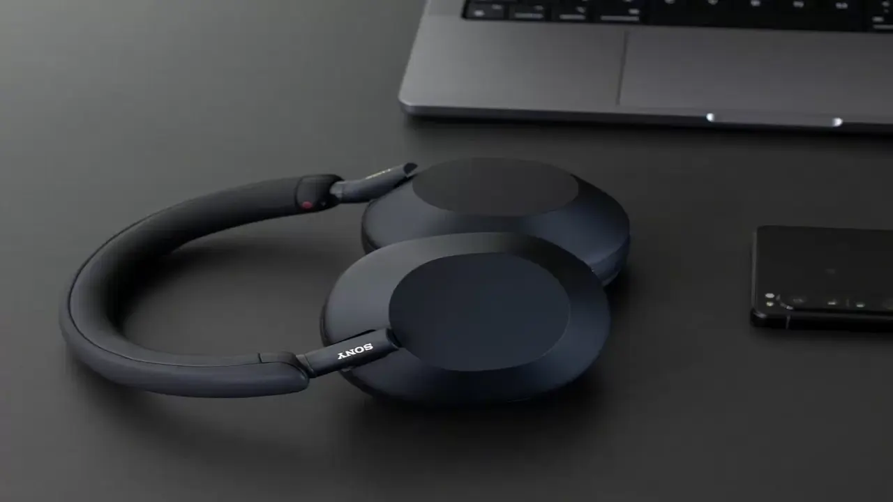 Sony WH 1000XM6 1.webp