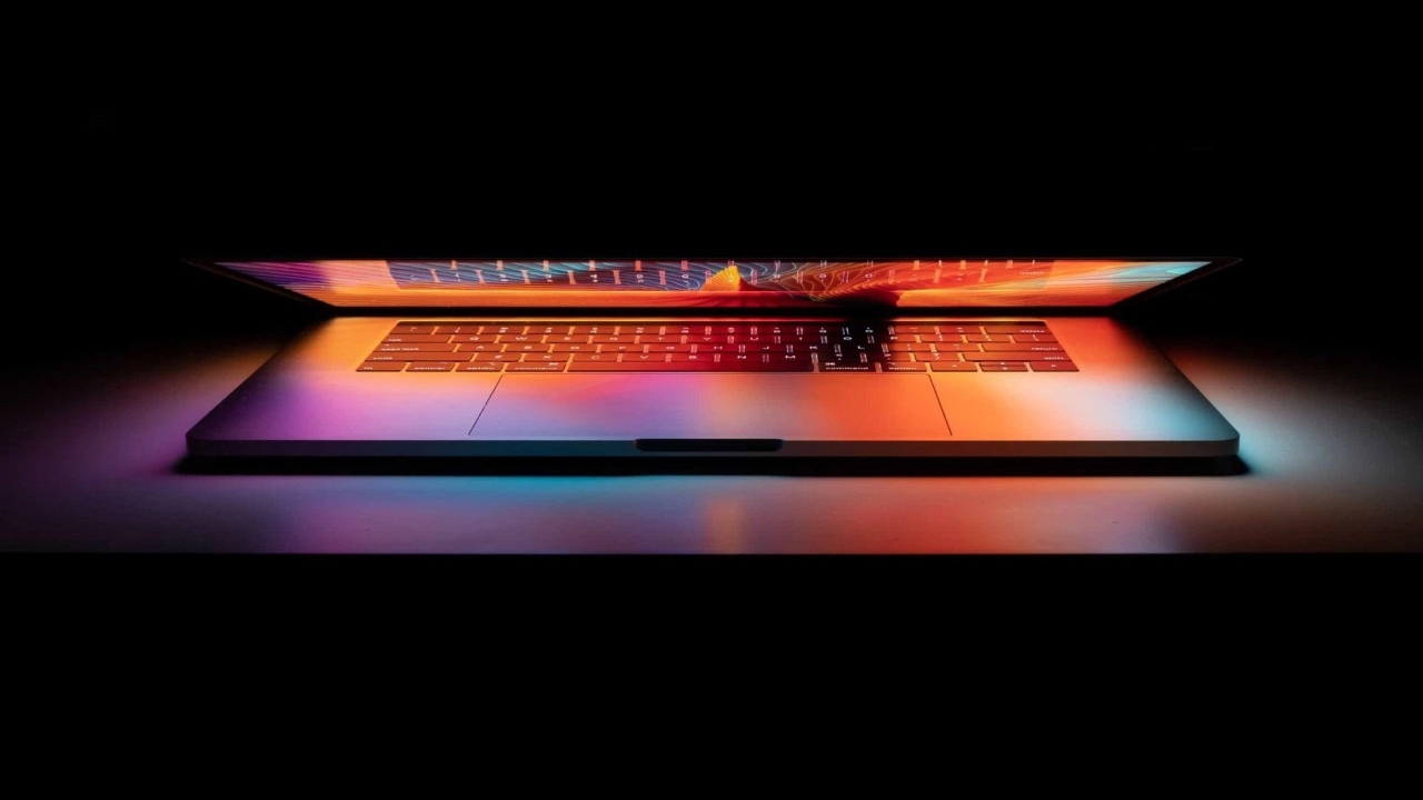 en guclu laptop islemcisi apple m3 max geliyor 1 SDN