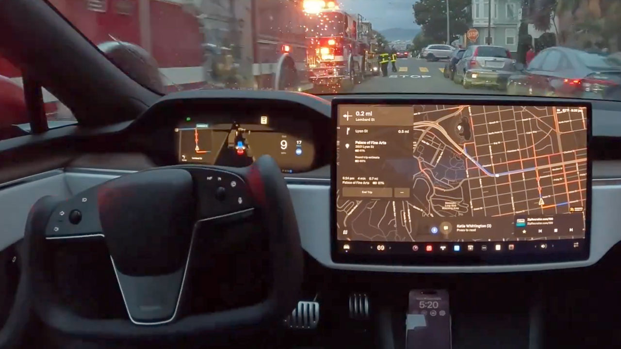 Tesla, Roma’da direksiyonu yapay zekaya bıraktı! 12 1 18