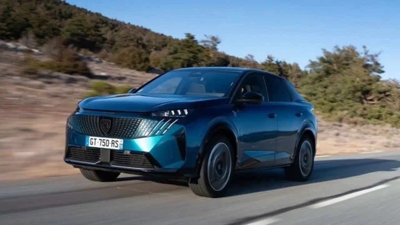 Hibrit motorlu Peugeot 3008 Türkiye'ye geliyor! İşte özellikleri 4 Hibrit motorlu Peugeot 3008 Turk.webp