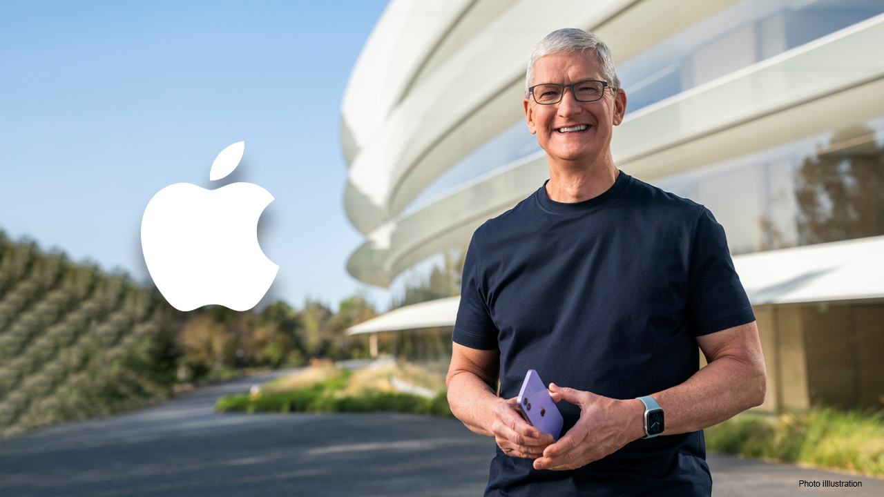 Tim Cook Apple