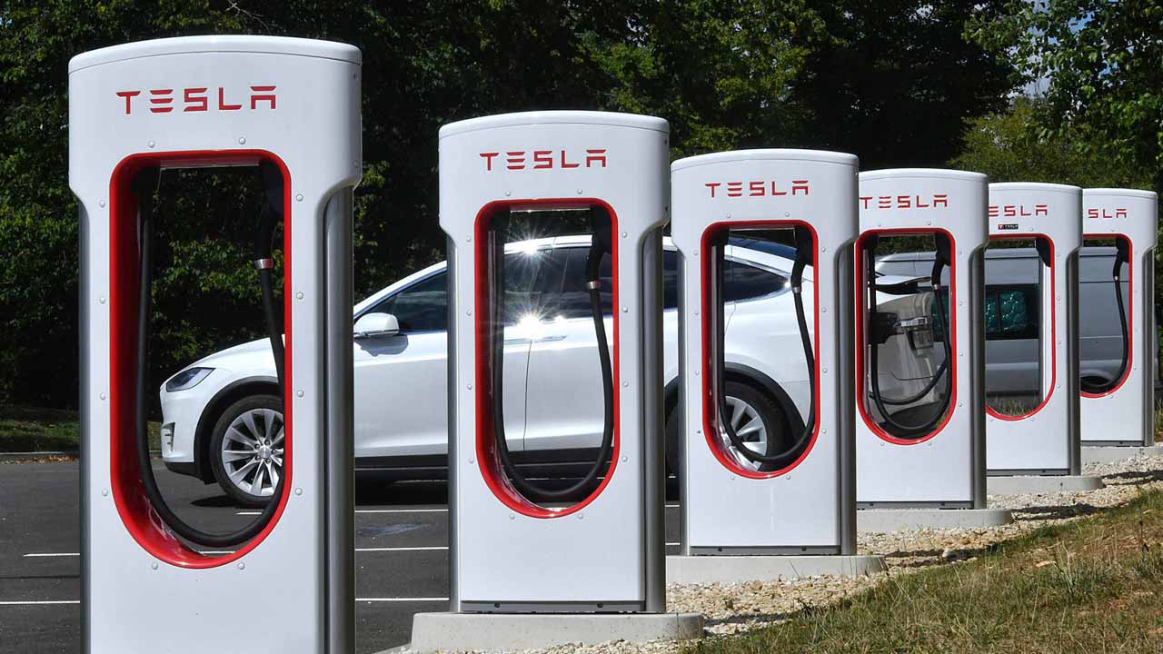 Tesla, Türkiye'de 4 yeni Supercharger istasyonu planlıyor 3 Tesla 4 yeni Supercharger istasyonu planliyor KAPAK
