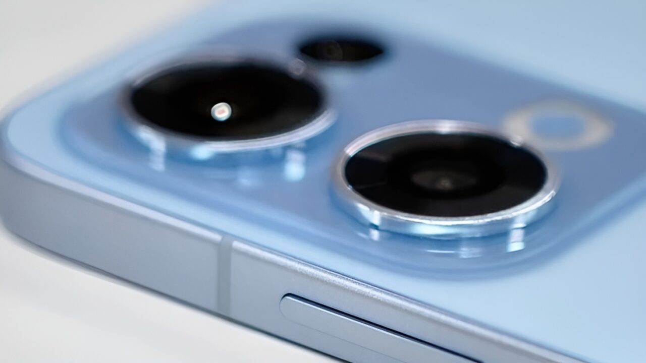 oppo reno 13 goruntusu ortaya cikti 2 e1731593885915