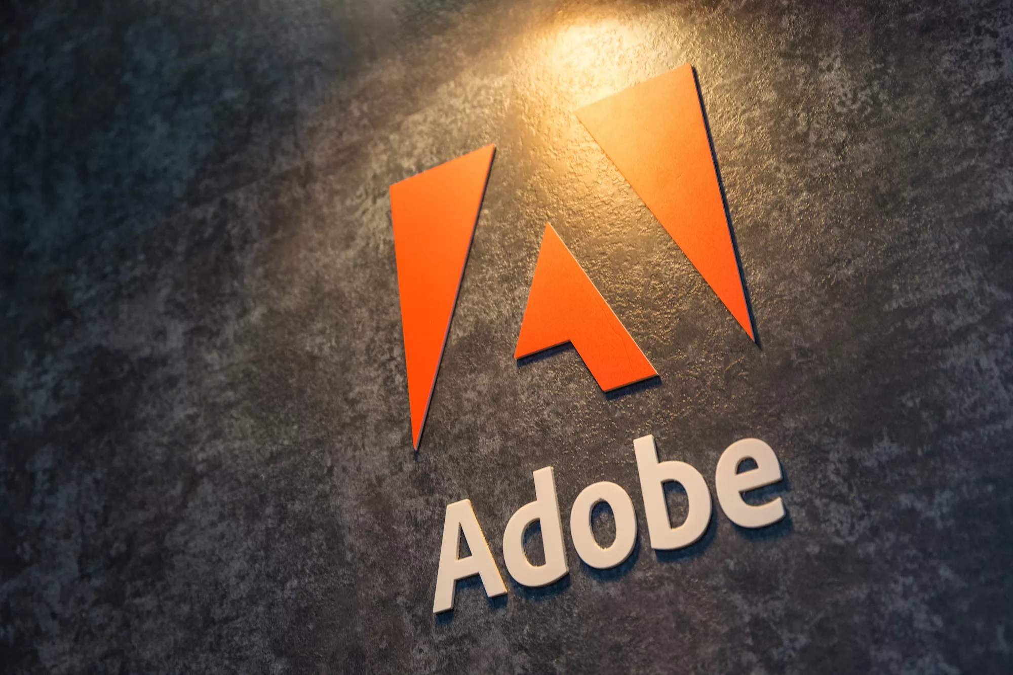 adobeda buyuk veri sizintisi 13 milyon kullanicinin bilgileri calindi.webp