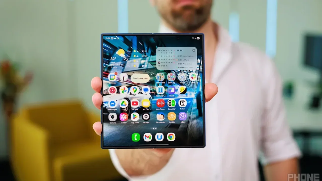 samsung galaxy z fold 8 ve ultra yan yana goruntulendi.webp