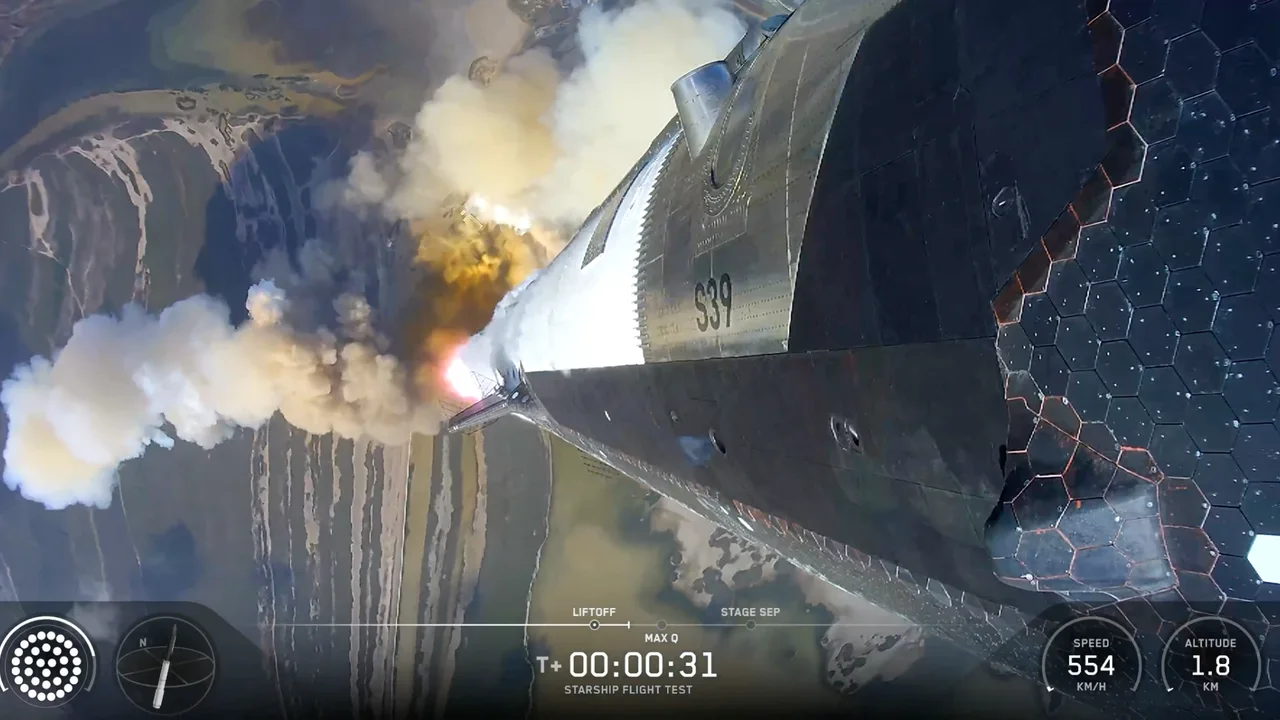 starship v3 uzayda spacexin yeni roketi ilk kez uctu.webp