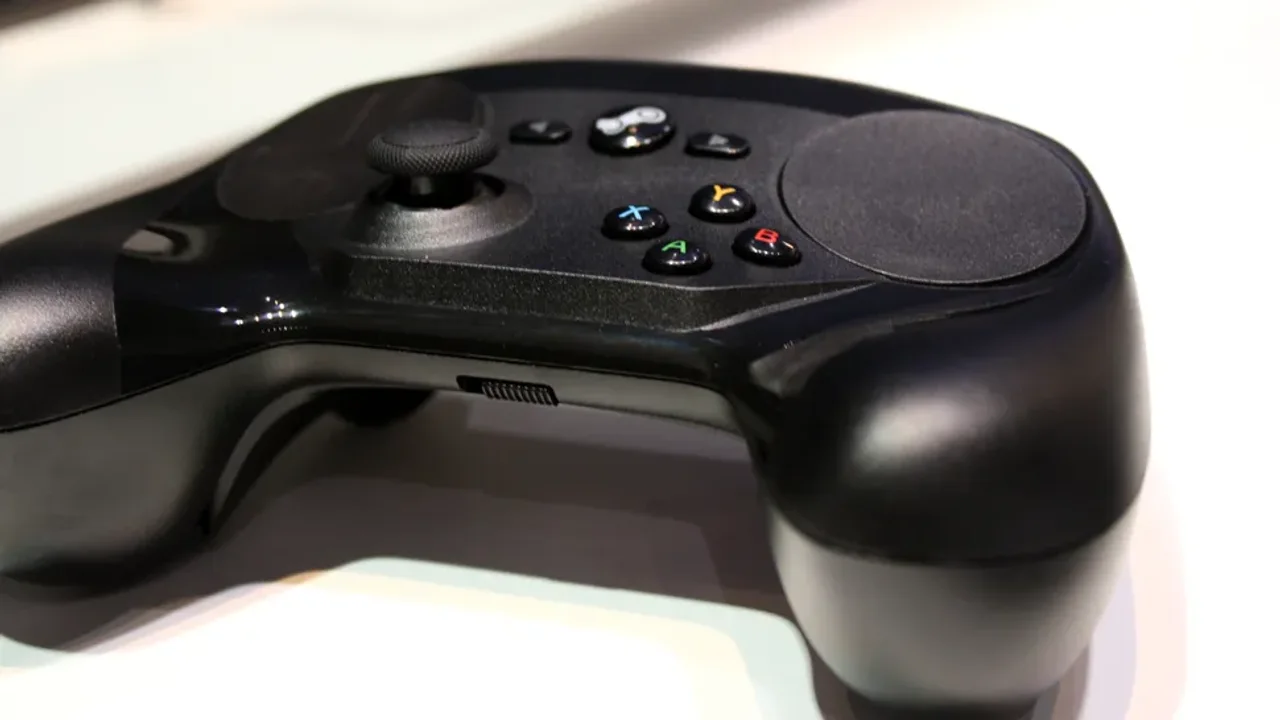 steam controller az kalsin yangin cikariyordu.webp