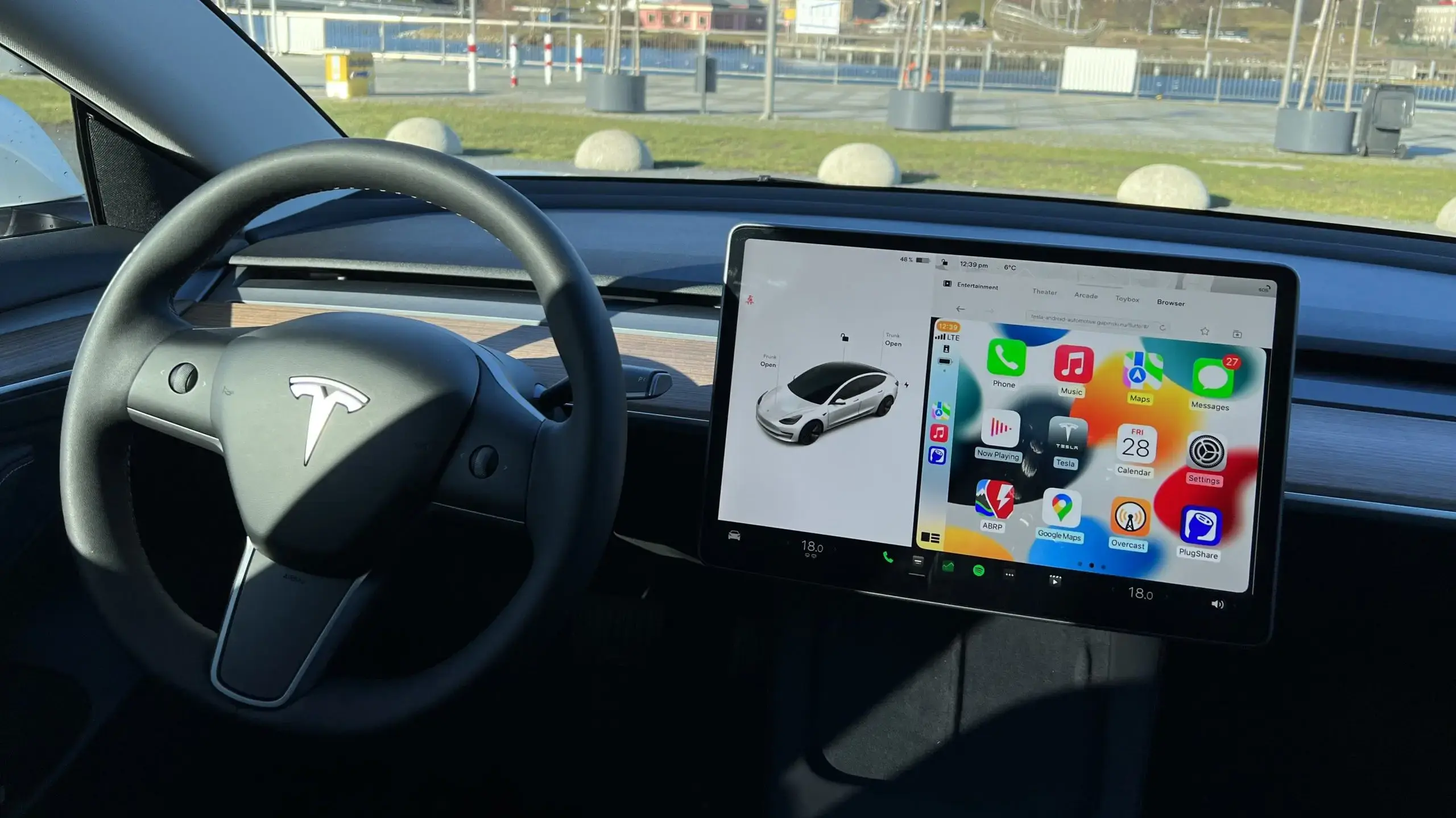 Tesla CarPlay entegrasyonu 1 e1781130274661.webp