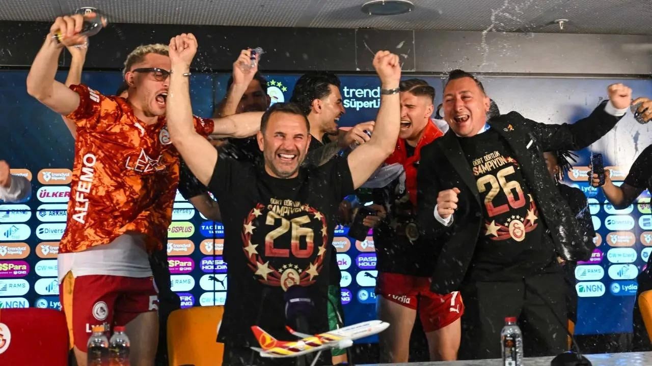 561332