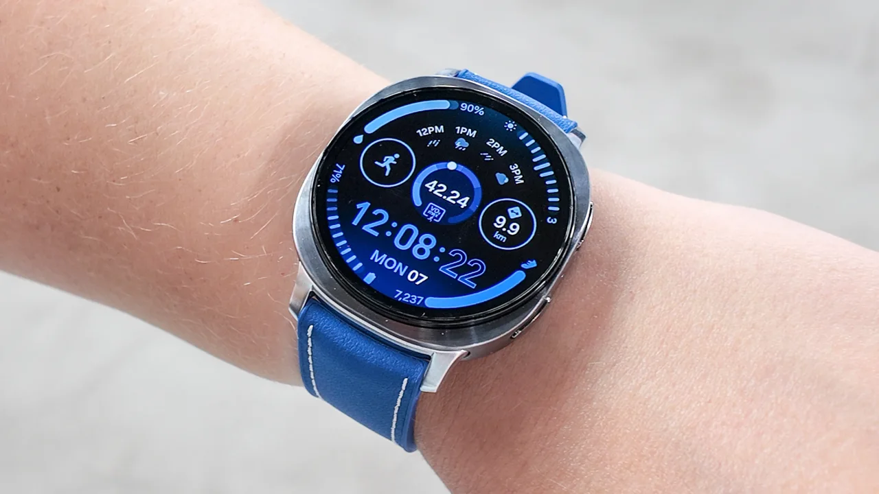 yeni galaxy watch qualcomm islemci ve buyuk bataryayla geliyor.webp